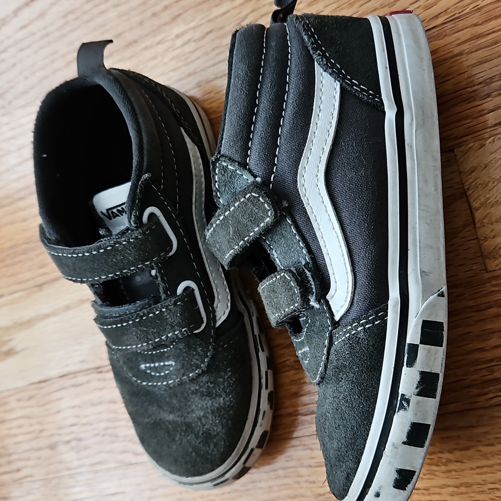 Vans High Top Shoes Boys Size 10